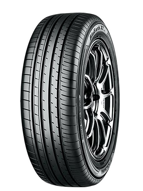 215/60R17 96H YOKOHAMA BLUEARTH-XT AE61